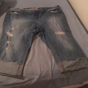 Torrid Boyfriend destruction Capri jeans